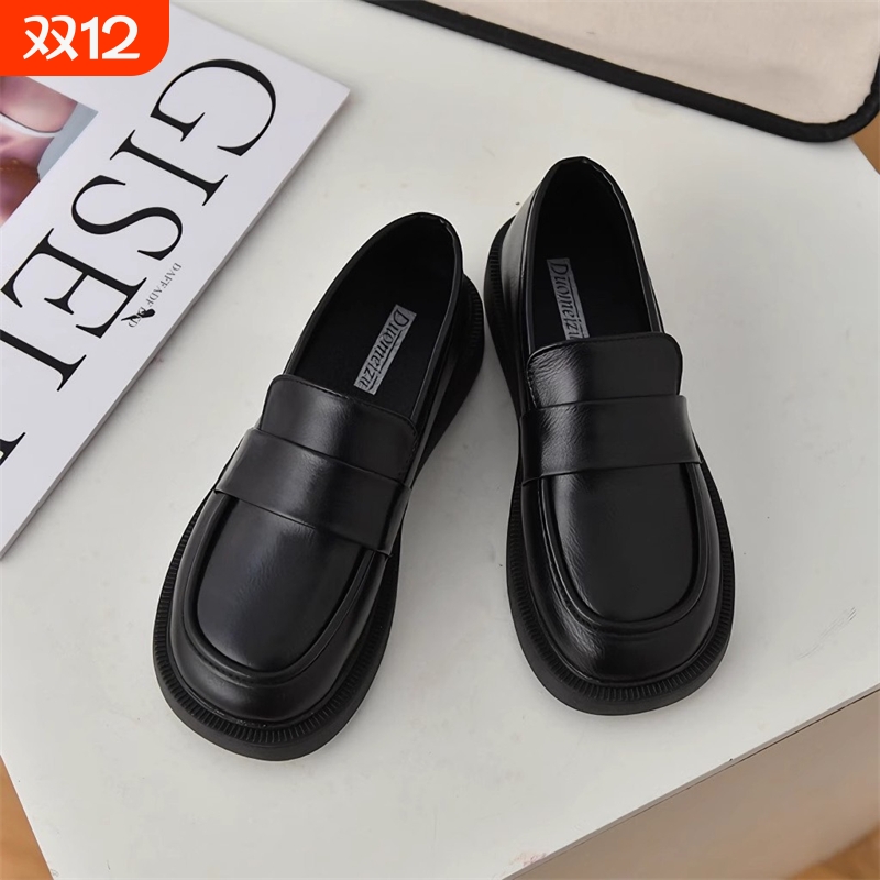 一脚蹬乐福鞋软底哑光日系单鞋子