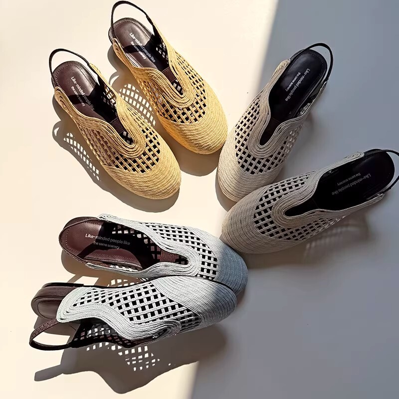 2026夏季波西米亚编织网羊皮包头平底女凉鞋透气休闲白色镂空