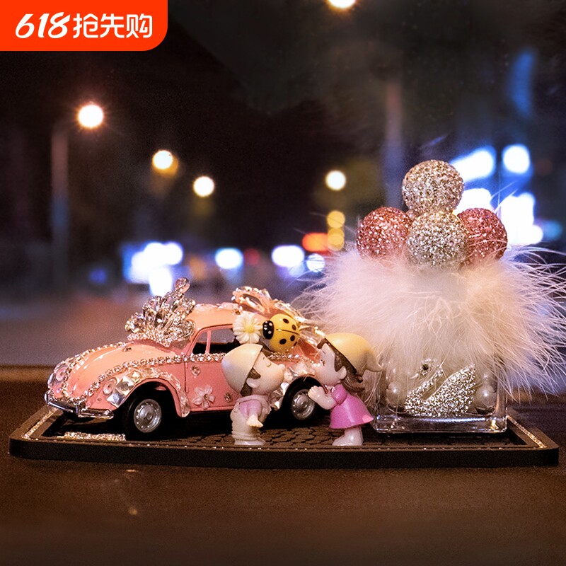 汽车内装饰摆件车载香水女神高档香薰淡香创意漂亮中控台ins网红