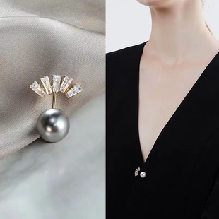 扣针收领口防走光扣珍珠胸针女别针固定衣服配饰神器胸花装 开衫 饰