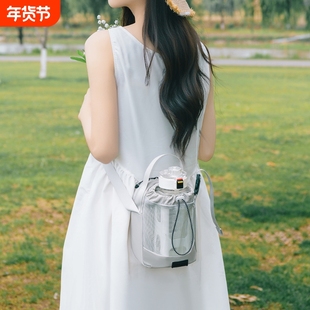 短期旅行斜挎水瓶包户外手提便携水壶手机斜挎背包男女保温杯套袋