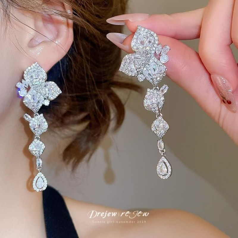 「梦中的婚礼」锆石花朵长款新娘耳环轻奢满钻婚纱礼服耳钉耳坠女