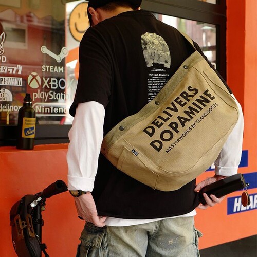 新款时尚帆布包斜挎包美式复古大容量单肩包托特运动风骑行包休闲