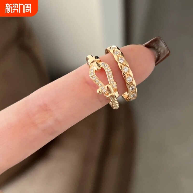 扭纹马蹄戒指女玫瑰金18k轻奢ins不掉色麻花情侣指环黄金白金