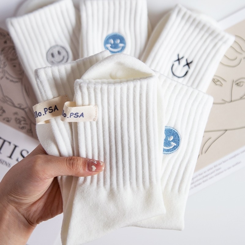 白色可爱袜子女士中筒袜纯棉防臭运动袜女生春秋新款笑脸长袜棉袜