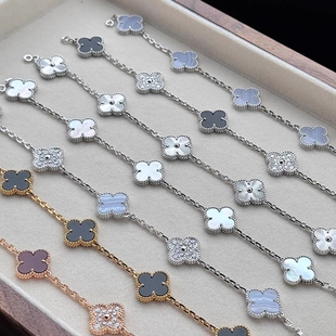 18K金白贝母五花四叶草手链女纯银小众轻奢首饰叠戴百搭幸运手饰