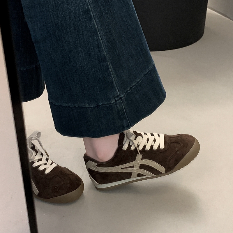 加绒平底德训鞋女2025新款秋冬季女鞋子复古百搭爆款休闲阿甘板鞋