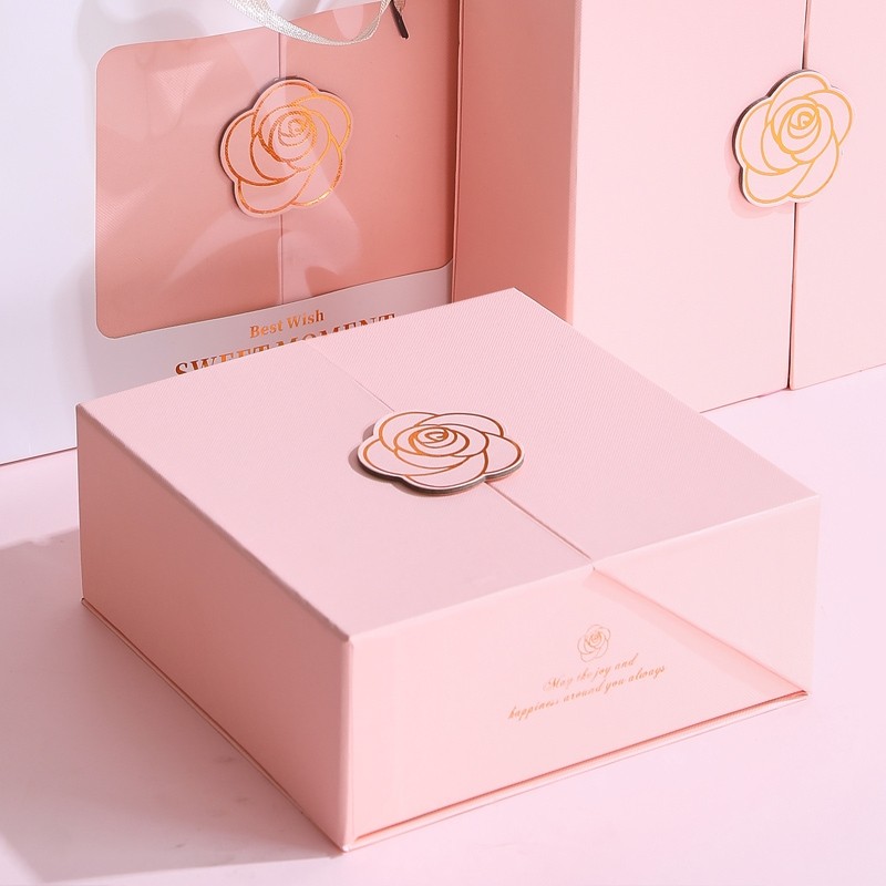 礼物盒包装盒生日礼盒空盒子口红伴手礼品盒送女生香水面膜狂欢