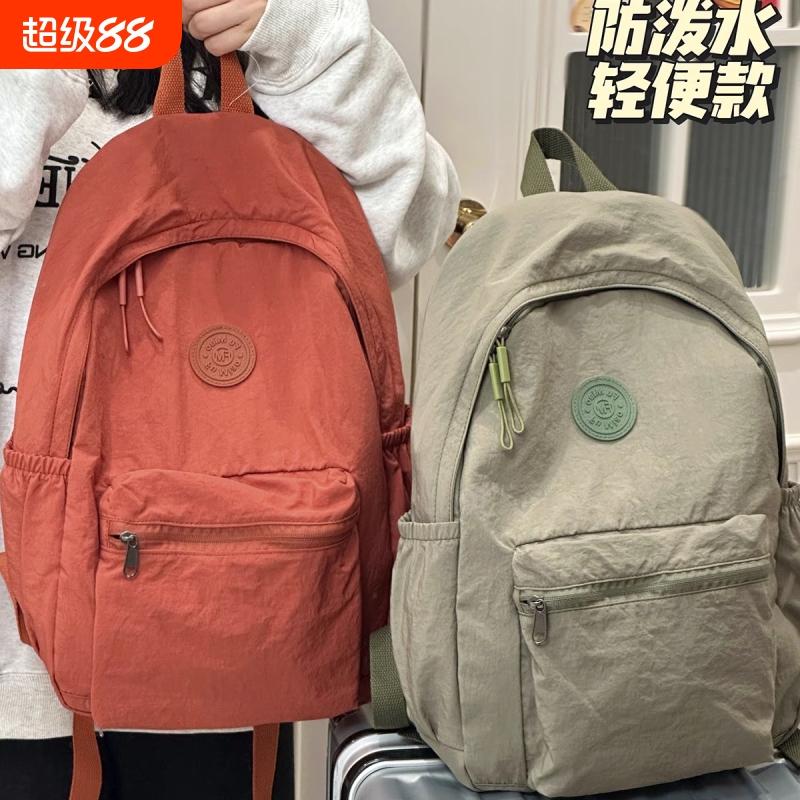 我尊嘟爱了！介书包上身敲轻便