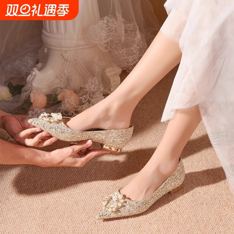 法式结婚鞋女2024新款秀禾主婚纱两穿孕妇平底新娘鞋水晶鞋不累脚