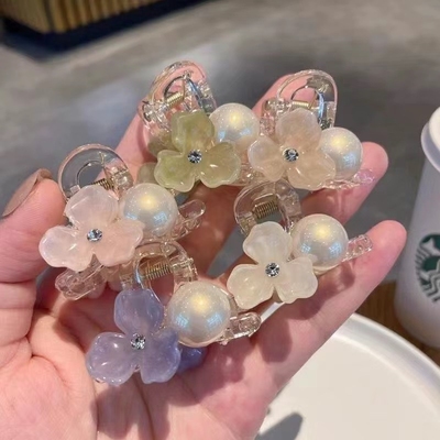 甜美可爱花朵小抓夹发饰