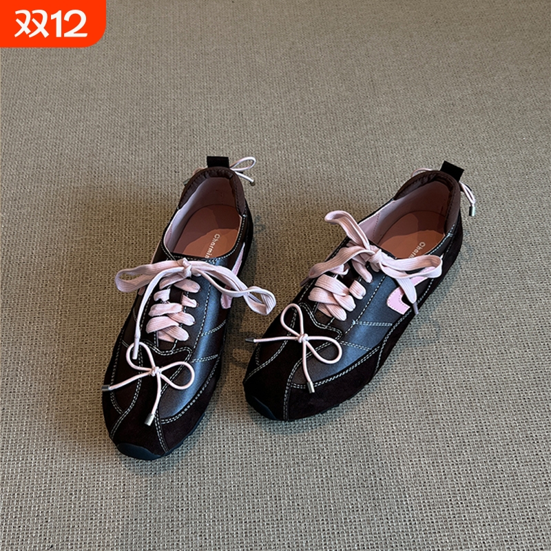 平底磨砂牛皮休闲运动系带蝴蝶结德训鞋新款百搭时尚单鞋女复古