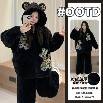 冬季珊瑚绒睡衣女三层夹棉家居服