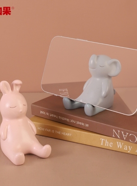 现代简约桌面可爱风卡通小动物