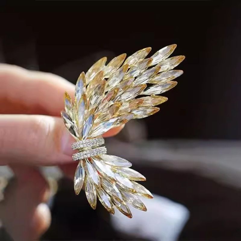 天使之翼胸针女轻奢气质水钻胸花别针优雅百搭高级精致西装配饰品