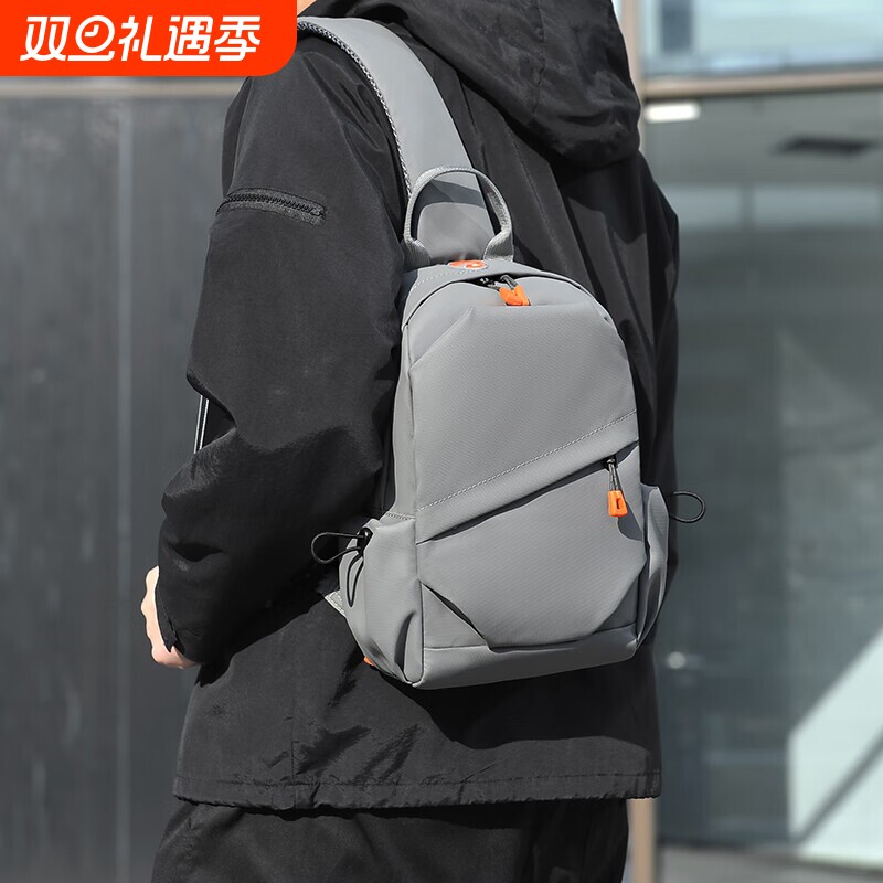 男士斜挎包高级感大容量胸包防泼水户外运动挎包潮流牛津布单肩包