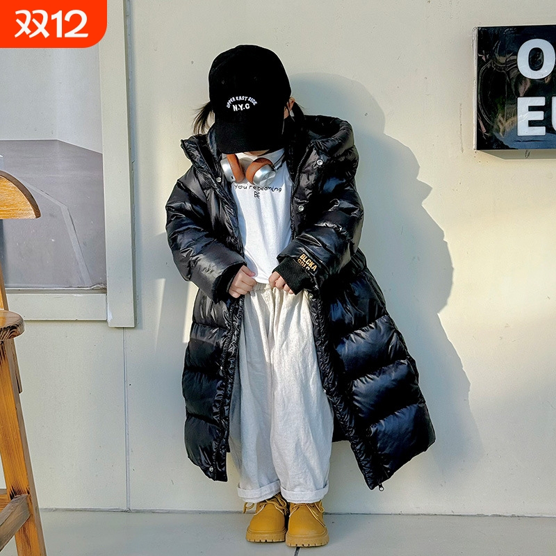 鸭鸭时尚冬季新款儿童黑金羽丝绒丝服中长款男女加厚过膝保暖外套