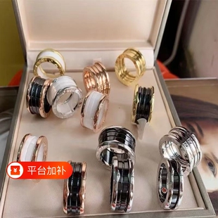 小蛮腰高级感小红人陶瓷小众V金镀18K弹簧戒指轻奢情侣对戒钛钢