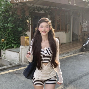 显瘦遮肚泳衣女平角罩衫保守高级感防晒条纹分体三件套度假泡温泉