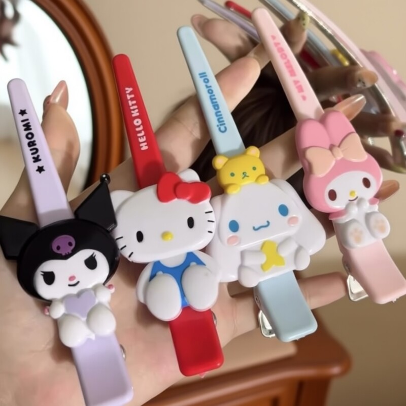 2025新款洗脸化妆发卡侧边刘海鸭嘴夹子头饰hellokitty