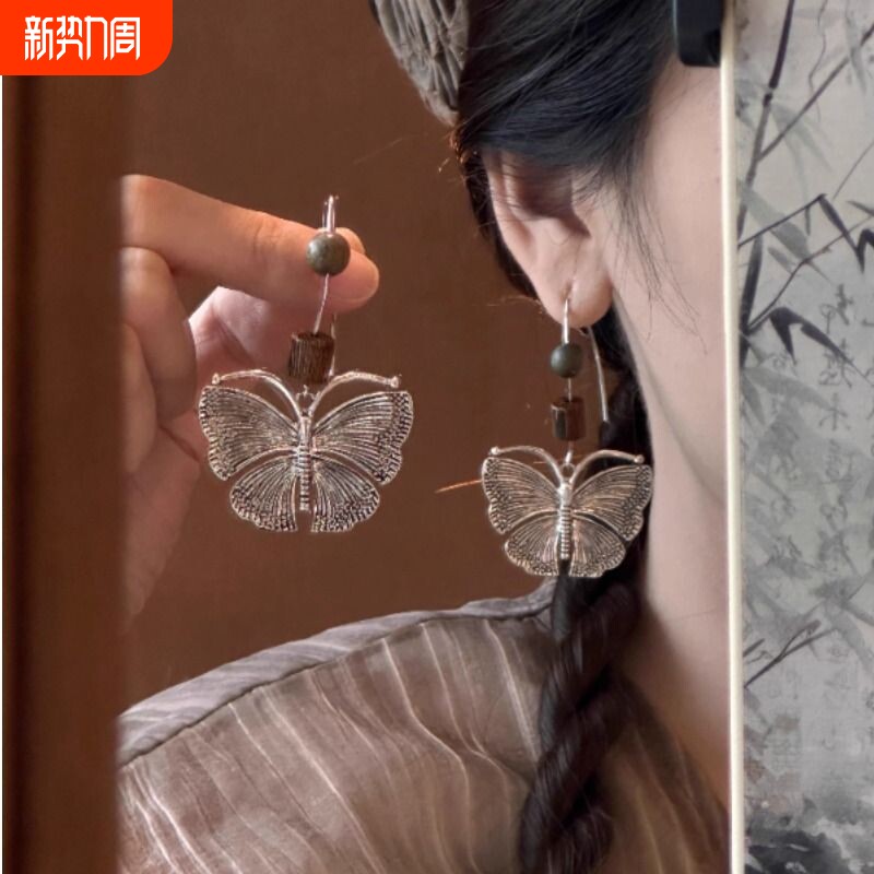 汉服旅拍轻奢银色蝴蝶新款小众高级感森系耳环民族风气质耳钩女