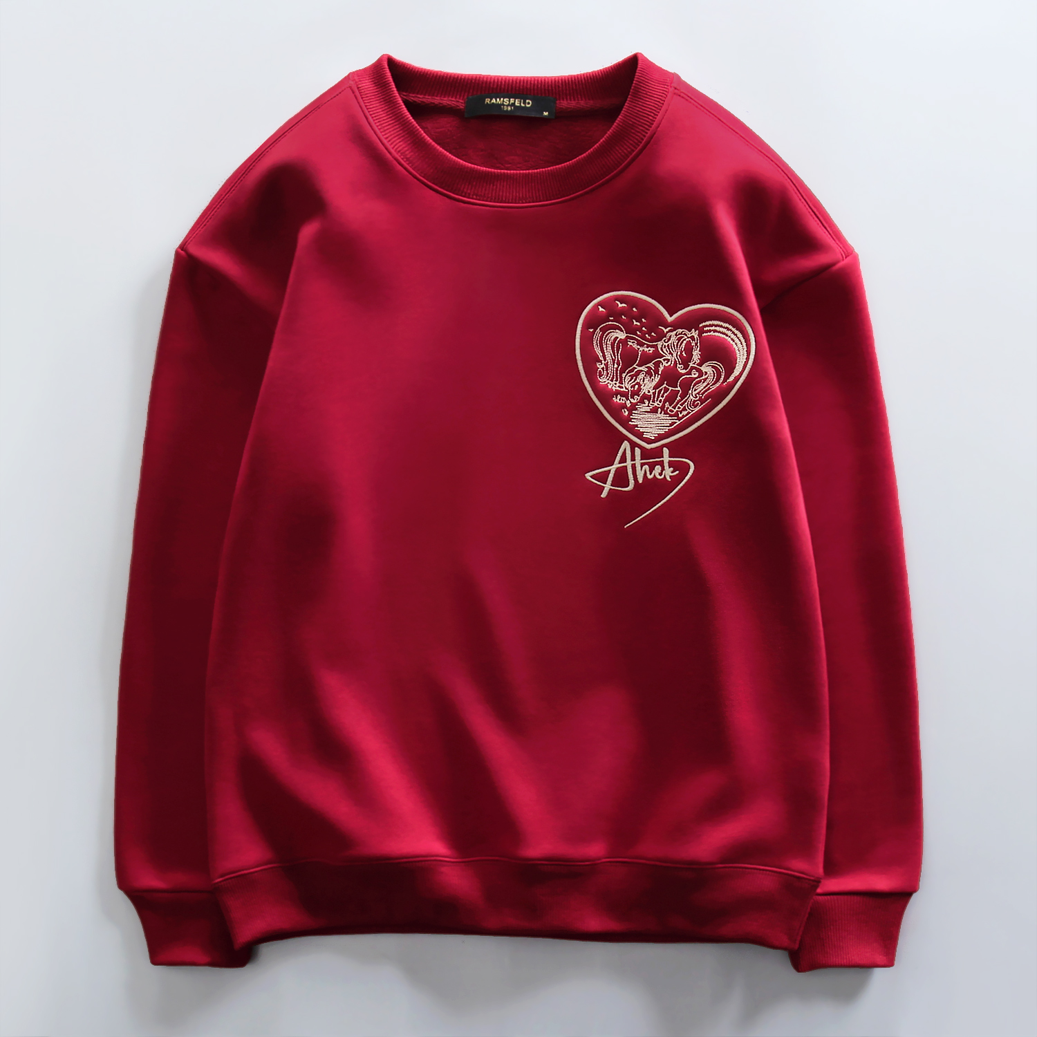 酒红色情侣款爱心刺绣马秋冬卫衣