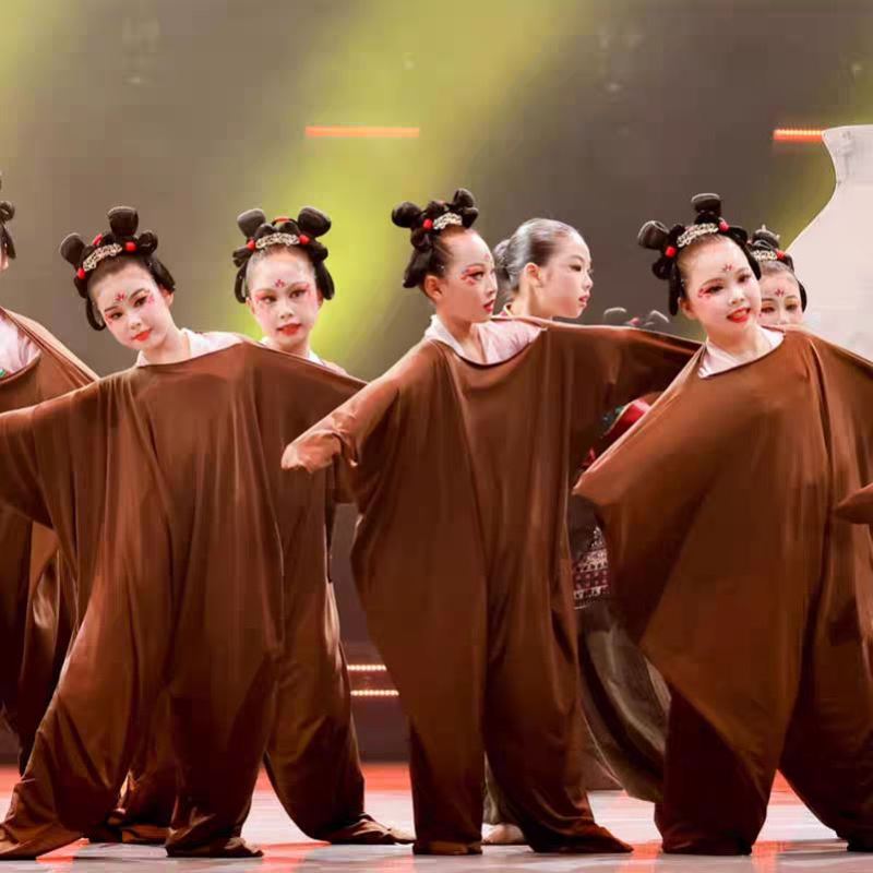 李大脑门快乐的小泥巴泥