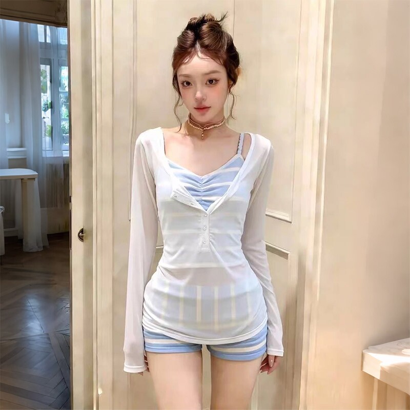 泳衣女款2026新款性感V领长袖分体平角裤挂脖小胸三件套度假泳装