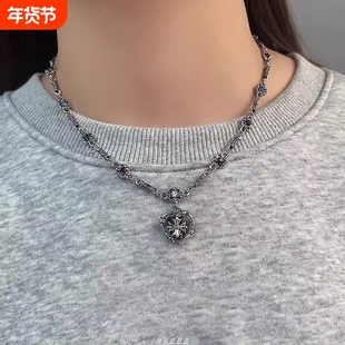 vintage高级感爱心克罗锁骨链小众设计秋冬毛衣链长款甜酷风项链