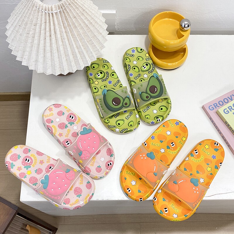 可爱一字拖女夏外穿2026新款居家室内浴室防滑软底凉拖鞋鞋子草莓