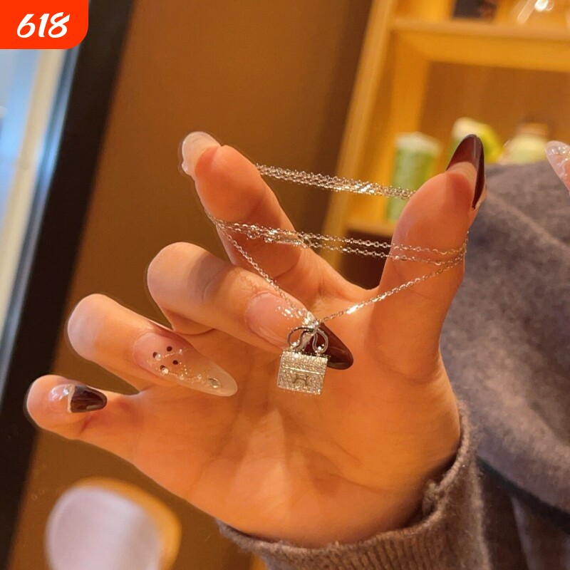 ins风轻奢小众H字母包包项链女简约百搭网红锁骨链精致锆石手提袋