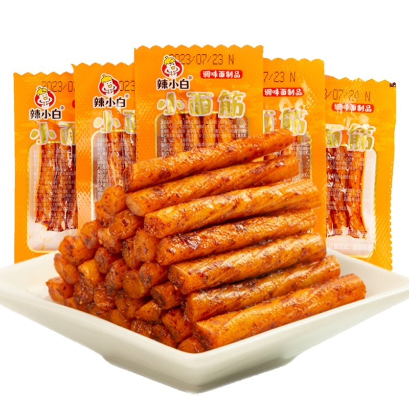 辣小白小面积素牛筋辣条童年甜辣麻辣小面筋儿时怀旧休闲小零食品