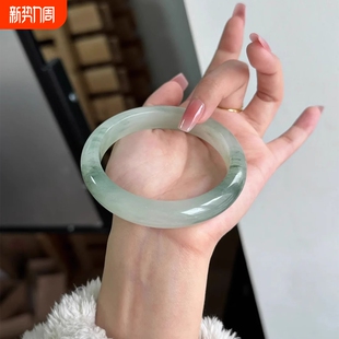 纯天然新疆天山翠手镯雪翠玉镯女款 玉石圆条平安镯 飘花金丝玉正品