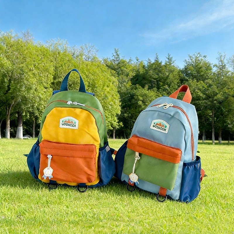 儿童双肩包轻便旅游休闲小书包幼儿园男女童出游户外背包小学超轻