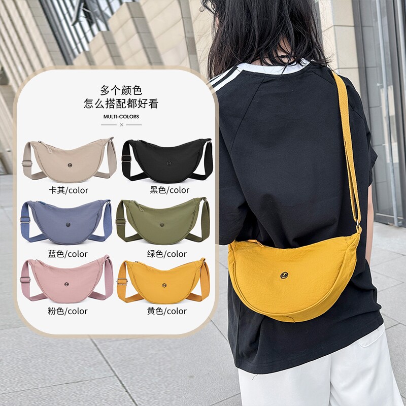 2025秋冬斜挎包爆款时尚气质胸包女包大容量小包尼龙背包单肩休闲