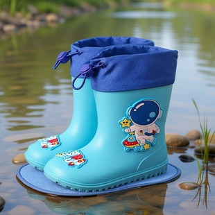 儿童雨鞋男童防滑防水宝宝雨靴女童幼儿园上学轻便胶鞋加绒可拆卸