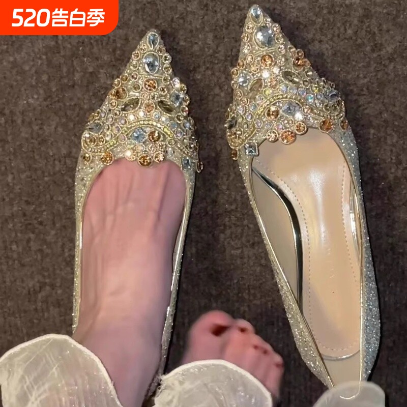 法式秀禾主婚纱高跟鞋女低跟孕妇水晶鞋金色婚鞋新娘鞋2024年新款