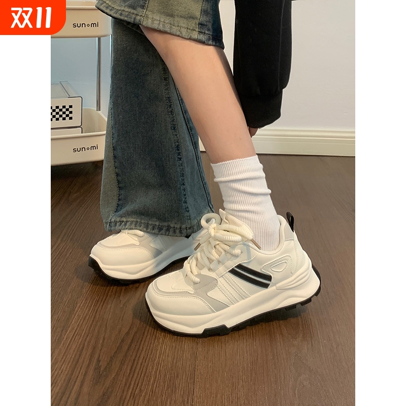 黑白老爹鞋轻便软底2025秋季新款百搭原创网面透气情侣运动鞋女款