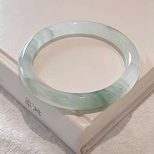 天山翠飘花女款手镯|333人收藏