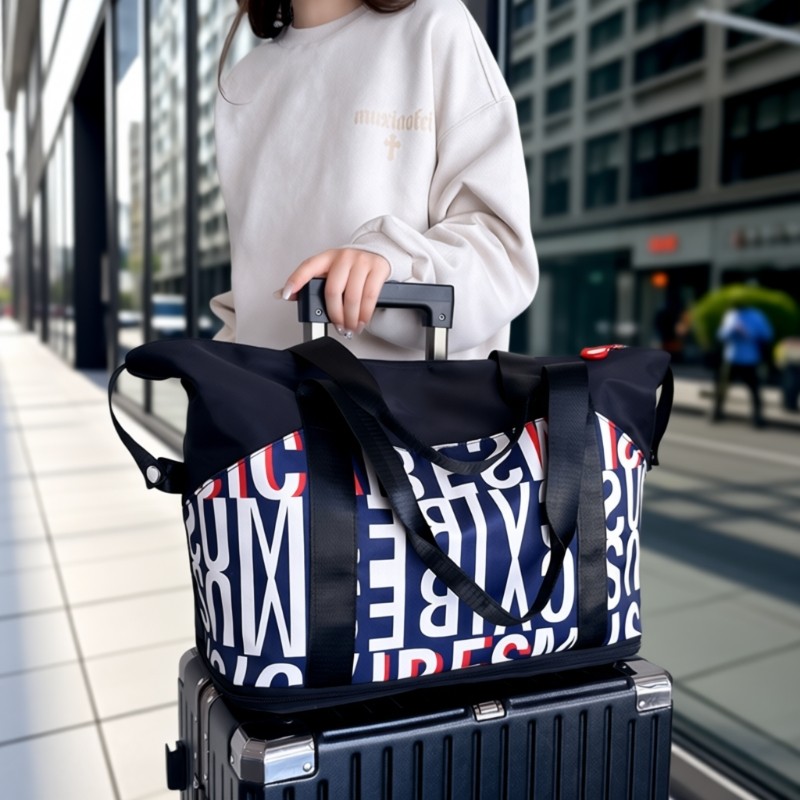 旅行包新款大容量手提行李包旅行轻便包运动健身包出差收纳登机包
