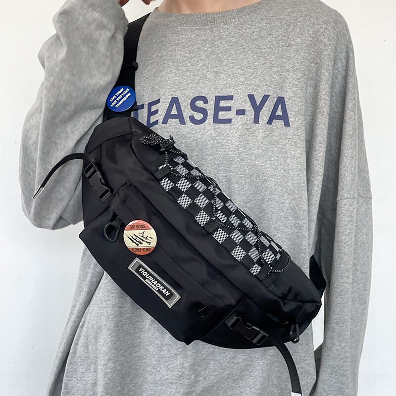 斜挎包胸包男款2026新款休闲通勤腰包男士单肩包机能风骑行小挎包