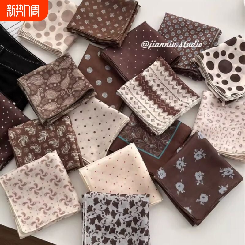 美拉德风棕色波点小方巾女2025春夏新款气质百搭装饰包头发带领巾