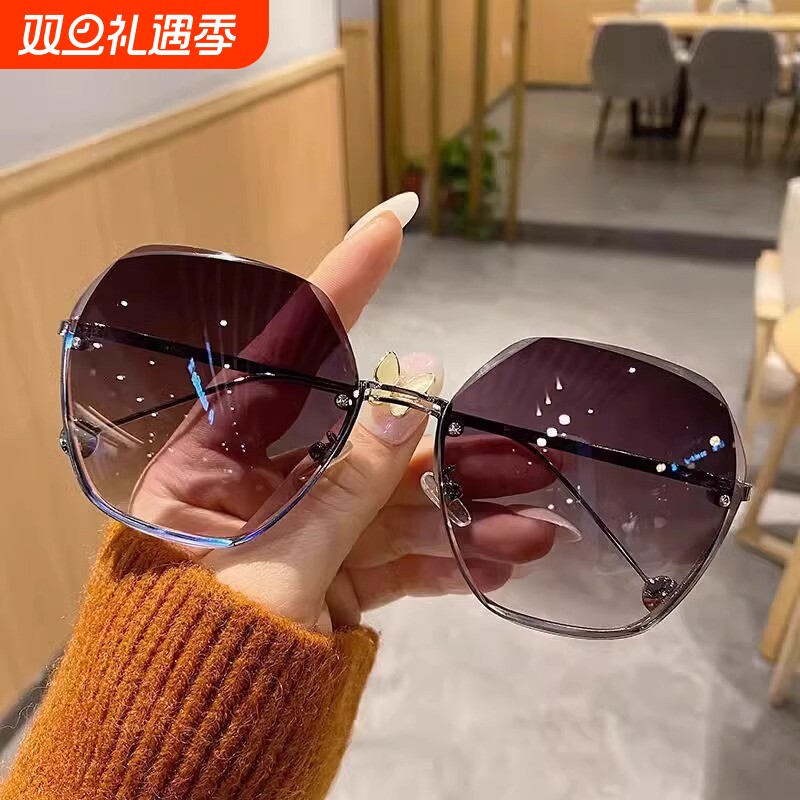 太阳镜女2025防紫外线墨镜潮高级感新款开车眼镜圆脸渐变遮阳高清
