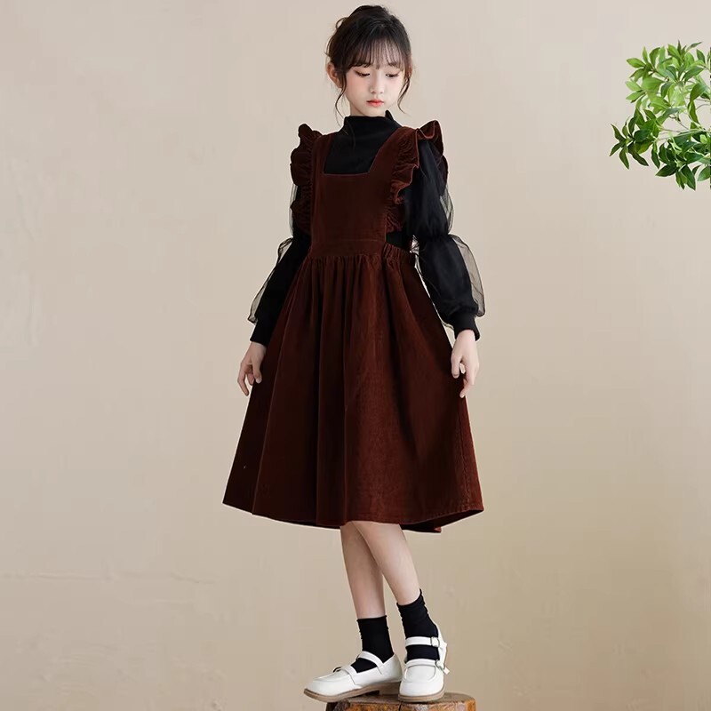 女童连衣裙秋冬赫本风小黑裙女孩学院背带裙套装新年战袍红色裙子