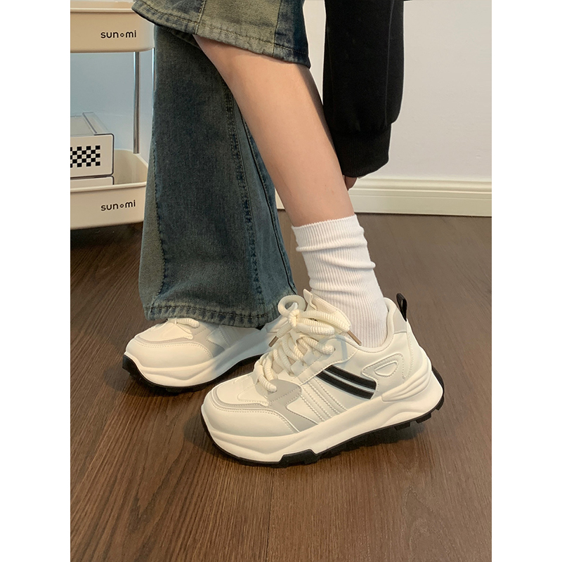 黑白老爹鞋轻便软底2025秋季新款百搭原创网面透气情侣运动鞋女款