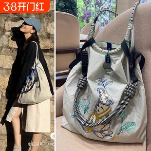 日系ball chain环保购物袋高圆圆同款勋章兔刺绣尼龙帆布斜挎包女