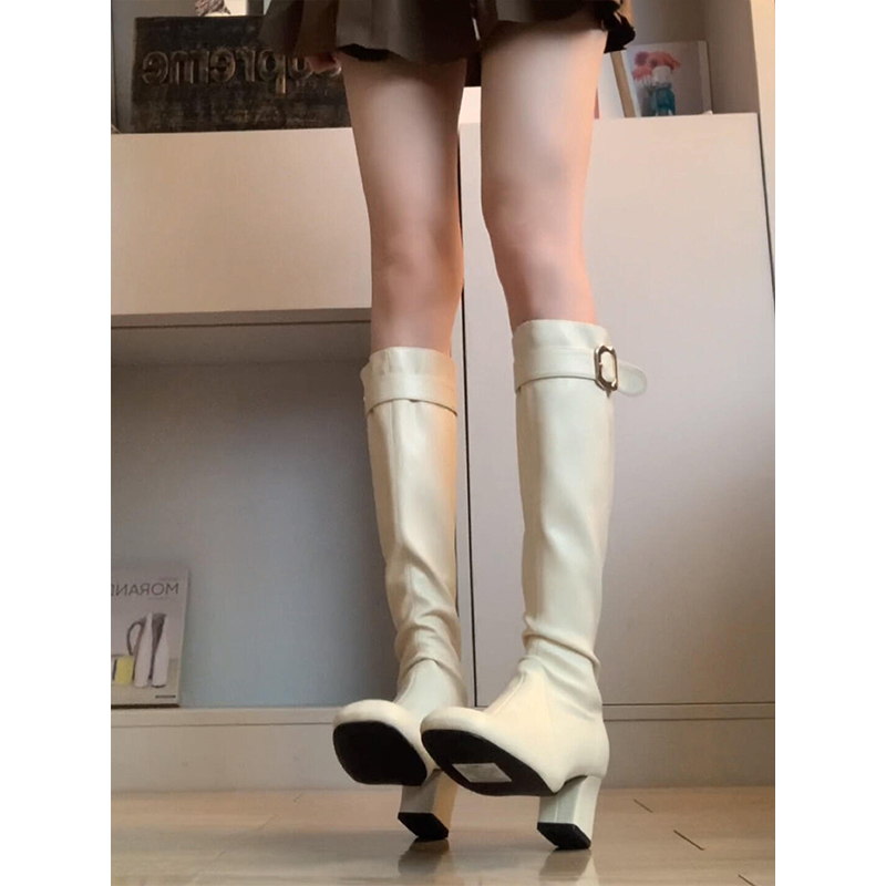 法式白色高跟长筒靴女2025新款皮带扣粗跟骑士靴后拉链方头瘦瘦靴
