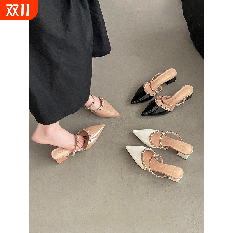 包头尖头凉拖鞋女2025春夏季新款外穿粗跟拖鞋铆钉百搭女鞋潮高跟