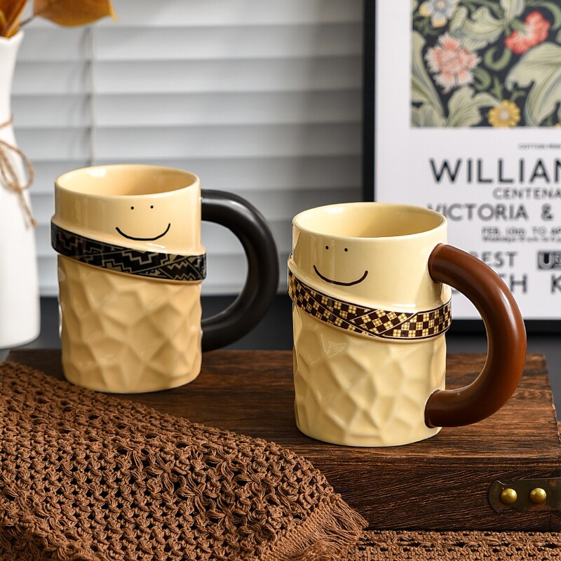 情侣马克杯陶瓷杯子高颜值女生上班族精致随手杯简约牛奶杯送情侣