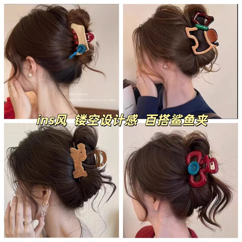 可爱狗鲨鱼夹多巴胺小抓夹女高级感撞色2026新款设计发夹蝴蝶红色